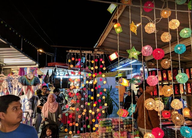 سوق باتو فيرينغي الليلي بينانج