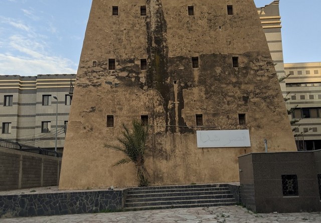 ساحة البحار التاريخية ابها