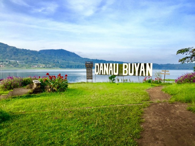 Indonesia lakes