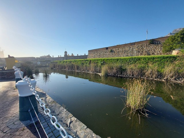 قلعة الرجاء الصالح كيب تاون - Castle of Good Hope Cape Town