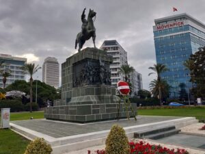ميدان الجمهورية ازمير - Cumhuriyet Square Izmir