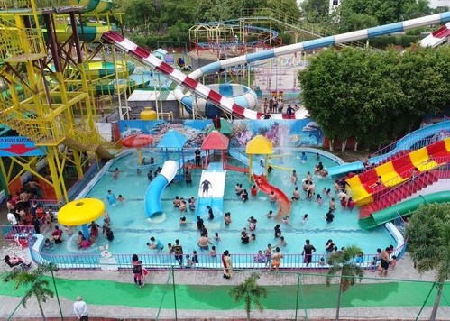 Drizzling Land Water and Amusement Park New Delhi