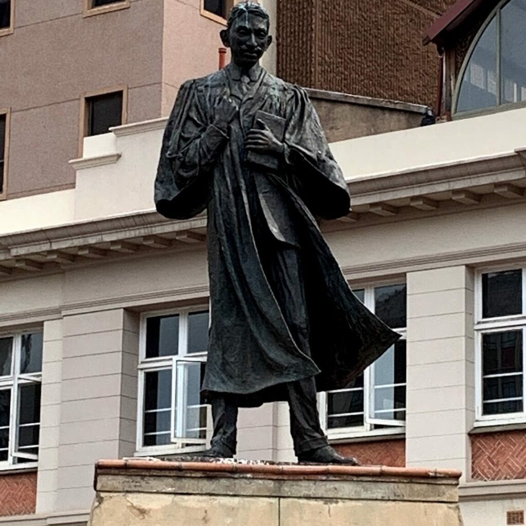 ميدان غاندي جوهانسبرغ - Gandhi Square - things to do in Johannesburg