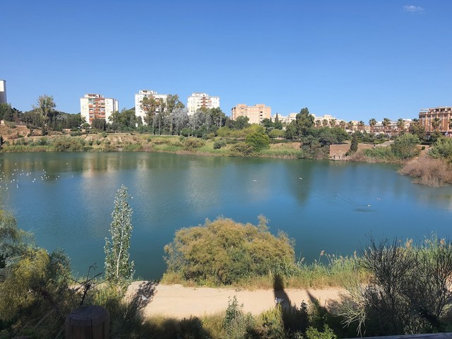 La Barrera Lake Malaga - بحيرة لا باريرا ملقا