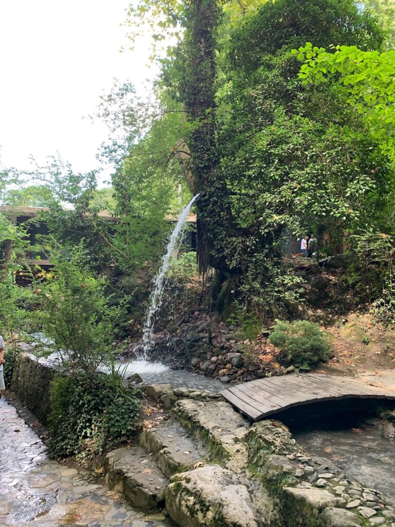 شلال معشوقية في سبانجا