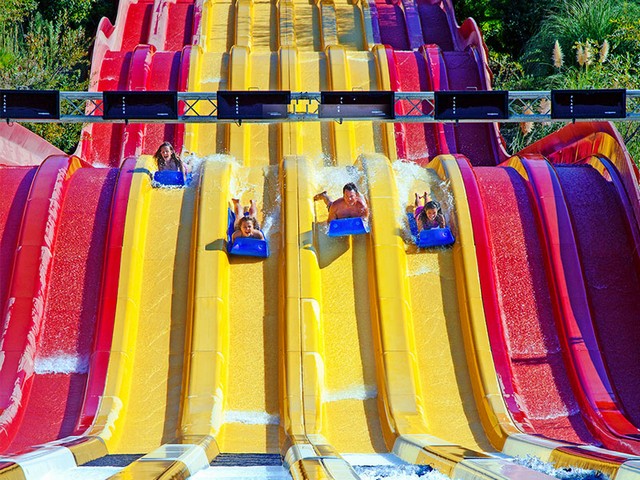 Raging Water Park in Los Angeles