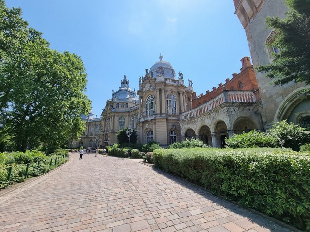 top attractions in budapest