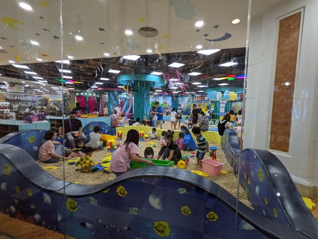 Vincom Mega Mall Royal City Hanoi Vietnam - ميغا مول رويال سيتي هانوي