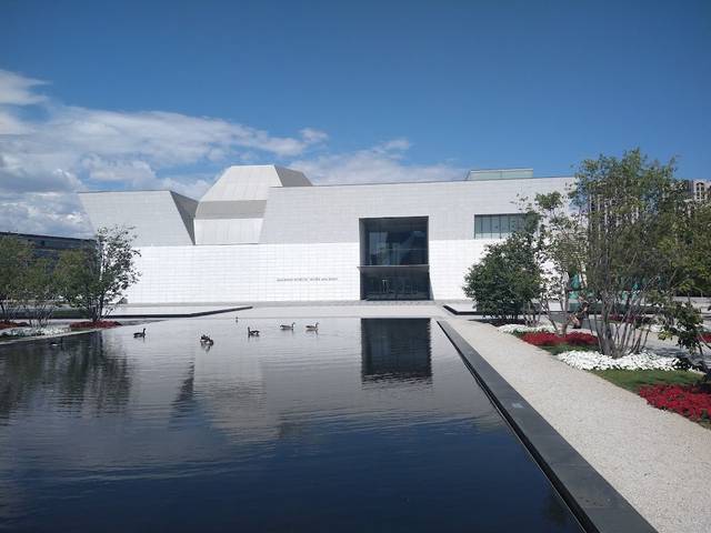 major attractions in Ontario