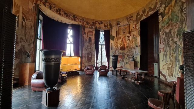 Golden Gate Palace Museum in Paris