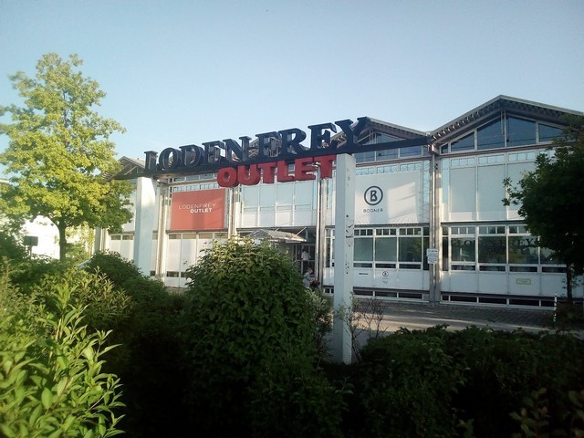 shopping outlets in Munich