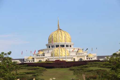 القصر الوطني - Istana Negara