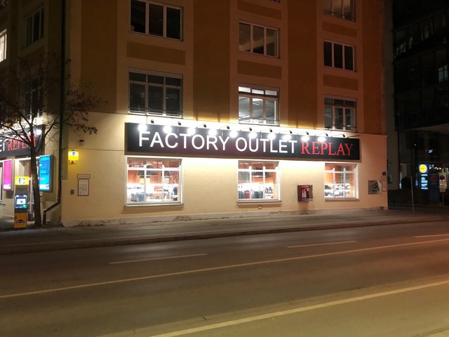 Replay Factory Outlet