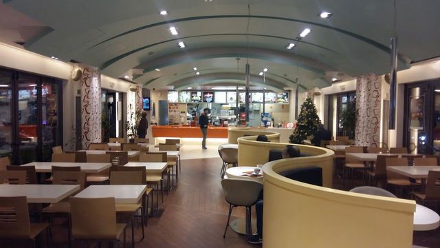 Talos Plaza Mall Crete