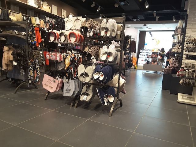 Talos Plaza Mall Crete