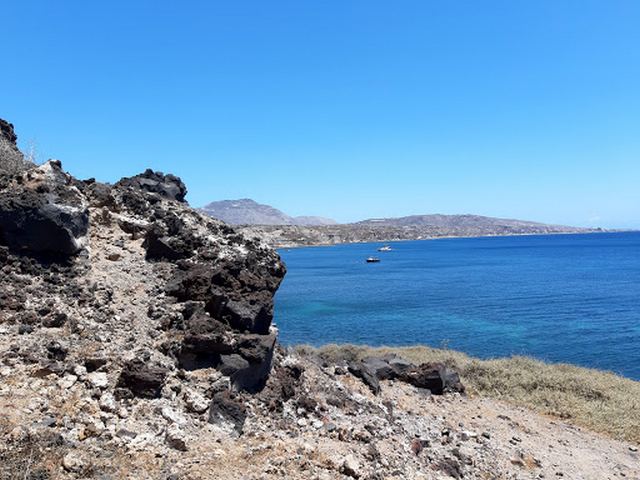 Akrotiri Beach