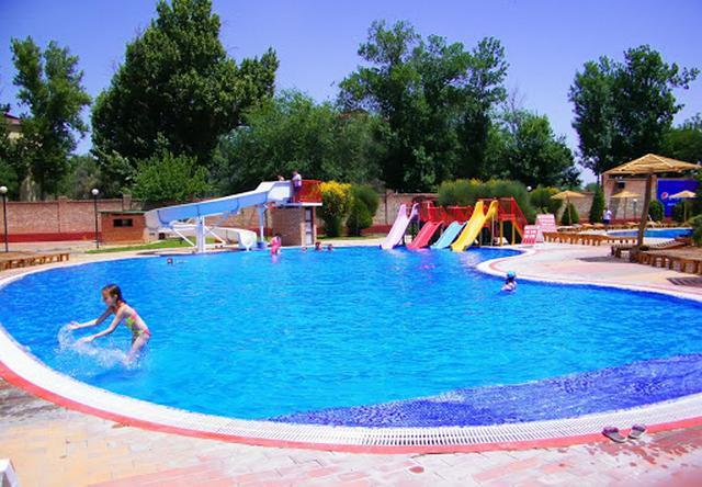 حديقة ليمبوبو المائية في طشقند - Limpopo Water Park