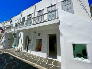 مطعم لوتس ريستو ميكونوس