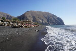شاطئ بيريفولاس سانتوريني - Perivolos Beach