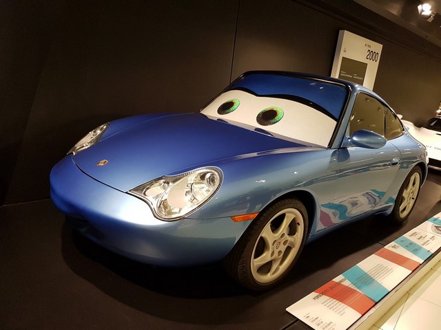 Porsche Museum Porscheplatz Stuttgart - Porsche Museum Stuttgart Germany