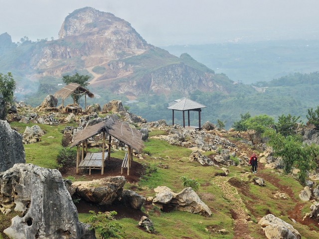 جبل ستون جاردن في باندونق , Stone Garden Citatah in Bandung