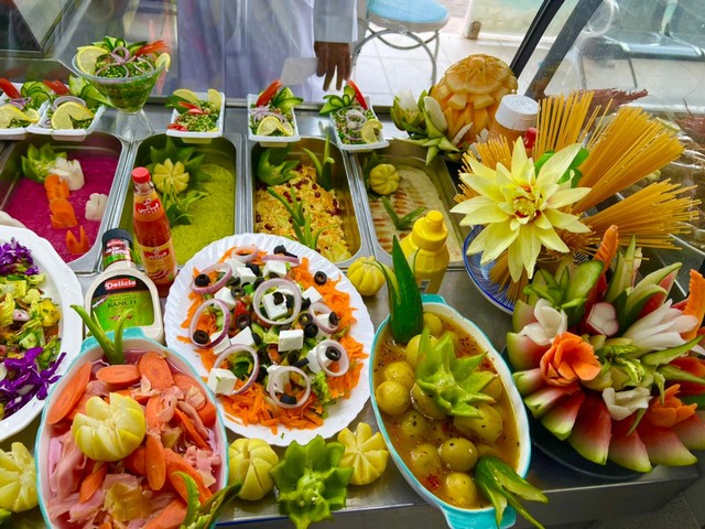 مطعم اسماك المينا دوار السمكة في ينبع