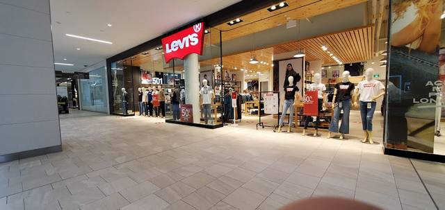 ايتون سنتر مول مونتريال - Centre Eaton Montreal