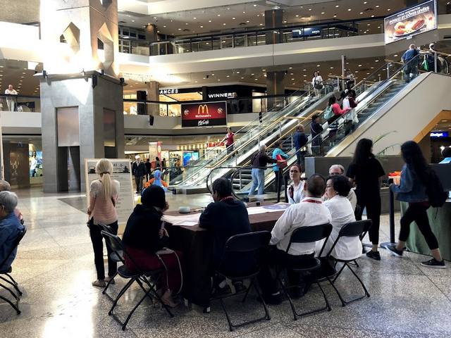 مركز تسوق ديجاردان مونتريال - Complexe Desjardins