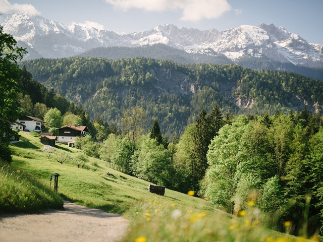 Graseck Cable Car Garmisch