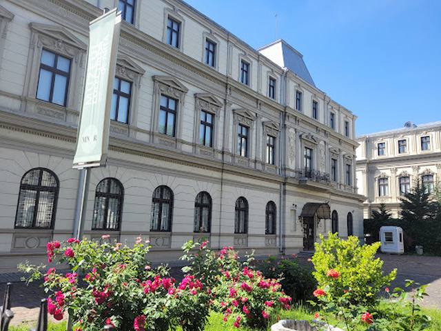 museums in Bucharest Romania