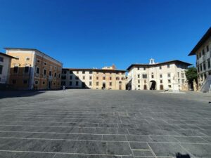 ميدان الفرسان - squares in Pisa