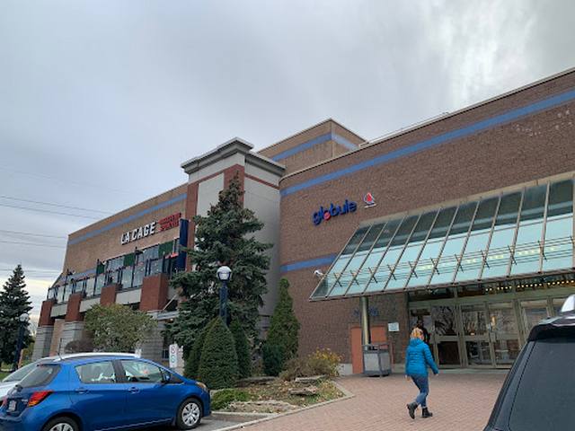 ميدان فرساي مول مونتريال - Montreal malls