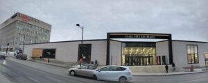مول بلازا نيجيس مونتريال - Plaza Cote des Neiges Montreal