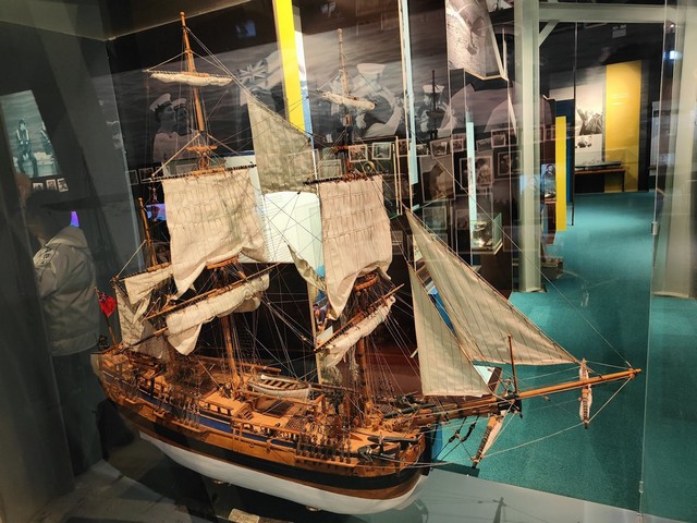 متحف خليج توربيدو البحري اوكلاند - Torpedo Bay Navy Museum