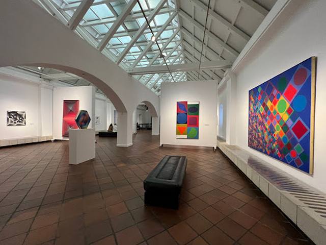 متحف فيكتور فازاريلي في بودابست - Vasarely Museum