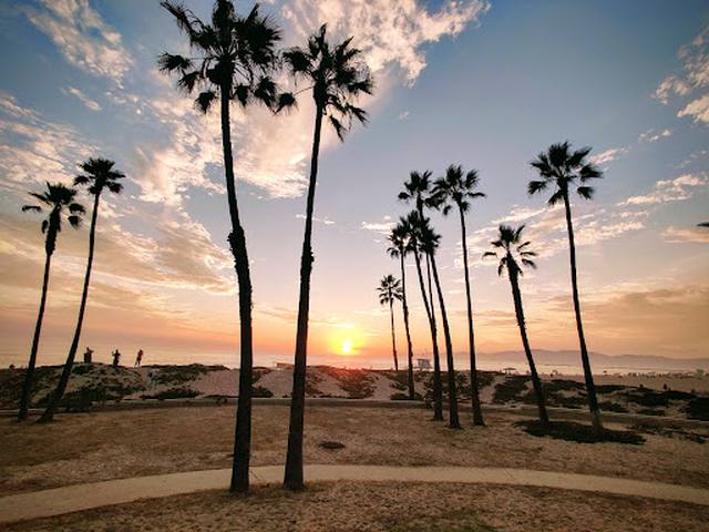 Dockweiler Beach in Los Angeles