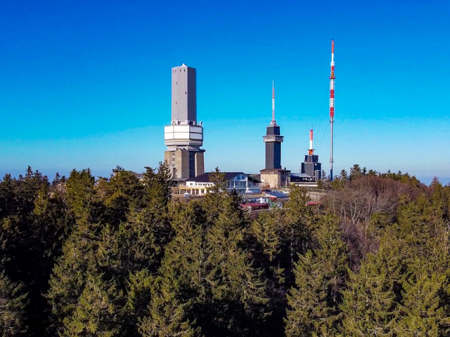 قمة فيلدبيرج فرانكفورت - Feldberg Mountain Frankfurt