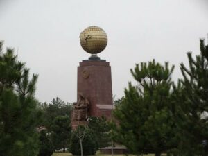 ميدان الاستقلال طشقند