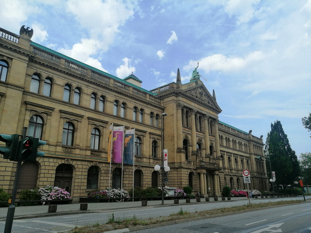 متحف كونيغ بون - Museum Koenig