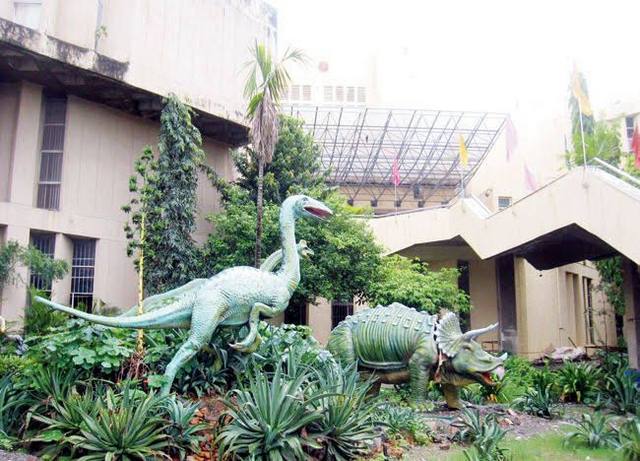 متحف نهرو للعلوم - Nehru Science Museum Mumbai