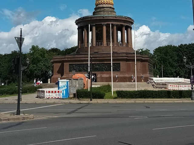 famous squares in Berlin
