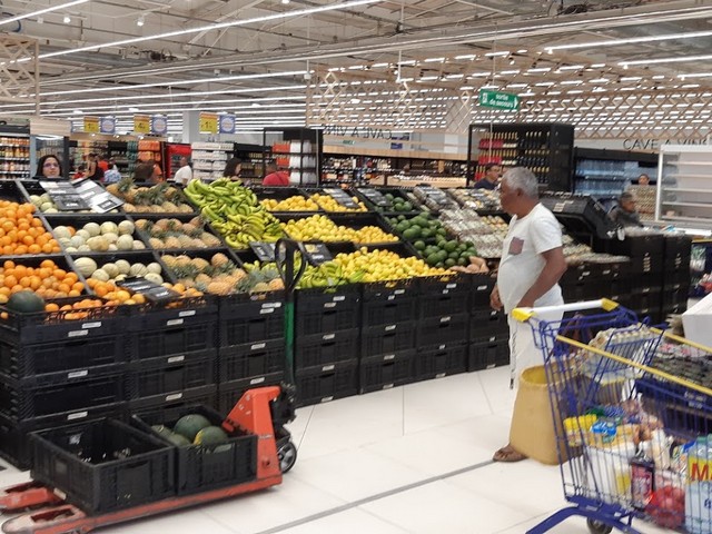 Carrefour Sainte Clotilde Reunion