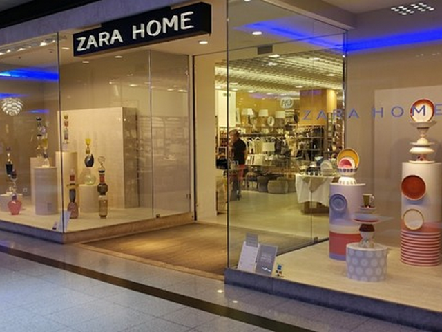 La Canada Shopping Centre Marbella shops