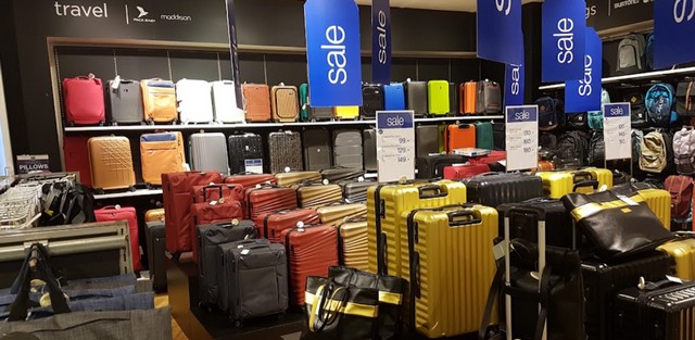 ليتزي بارك مول في زيورخ _ Letzipark Mall Zurich