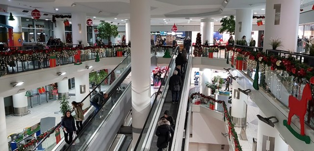 Primavera Mall in Rome