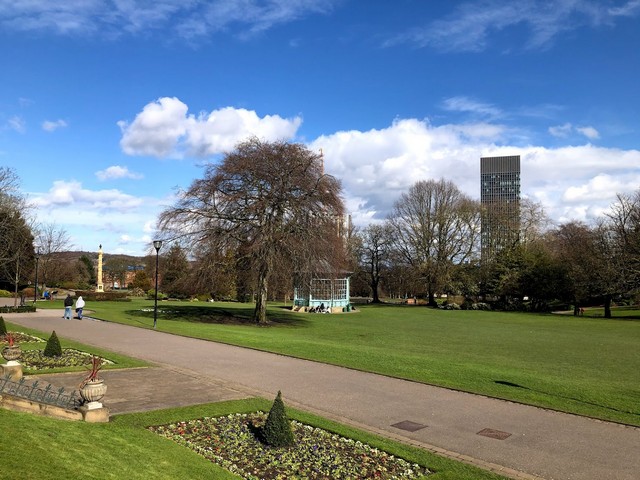 حديقة ويستون شيفيلد _ Weston Park Sheffield