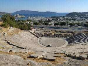 نصب تذكاري في -Monument at Halicarnassus Bodrum هاليكارناسوس بودروم
