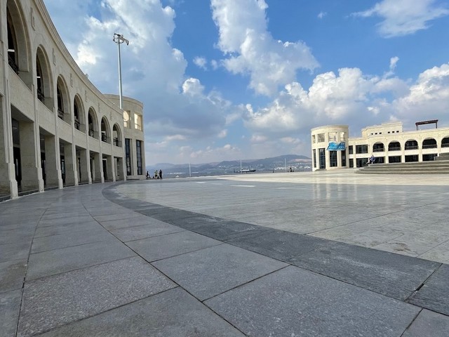 ساحة الثورة العربية العقبة