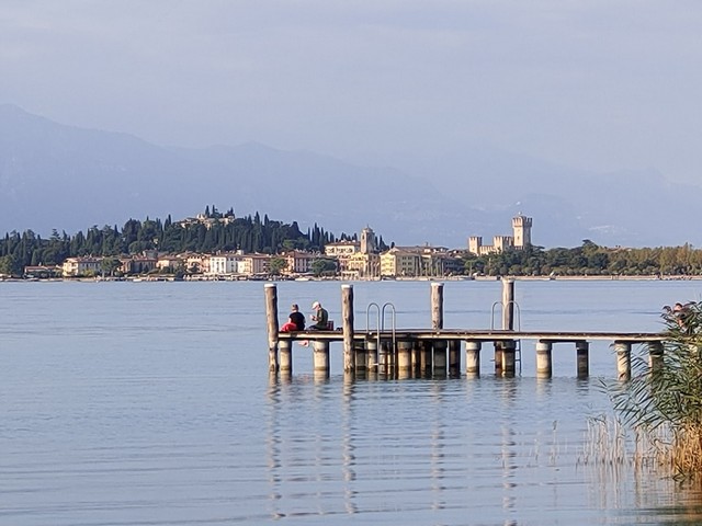 Sirmione Lakefront Corniche - كورنيش بحيرة سيرموني