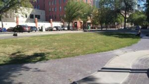 ساحة السوق القديم وينيبيغ - Old Market Square Winnipeg